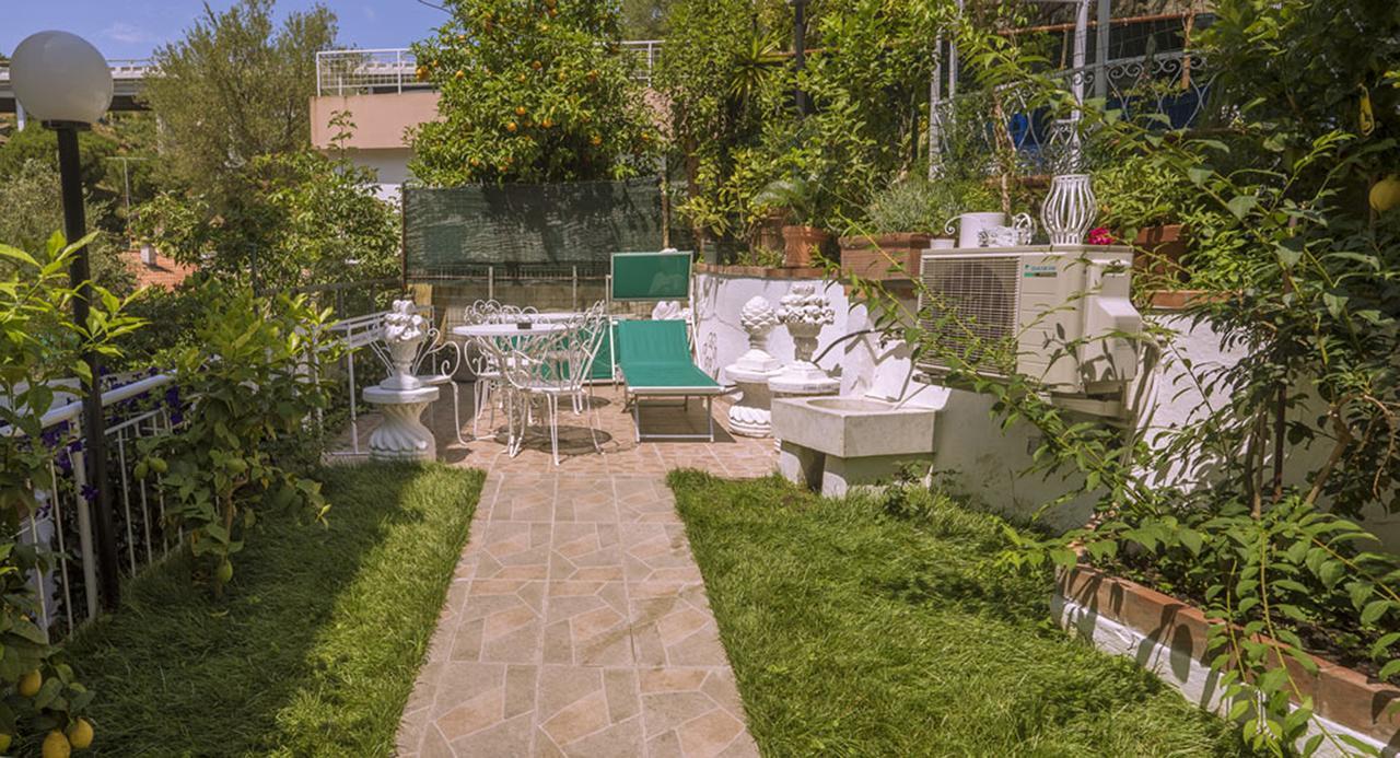 Bed And Breakfast Gioiello Celle Ligure Bagian luar foto